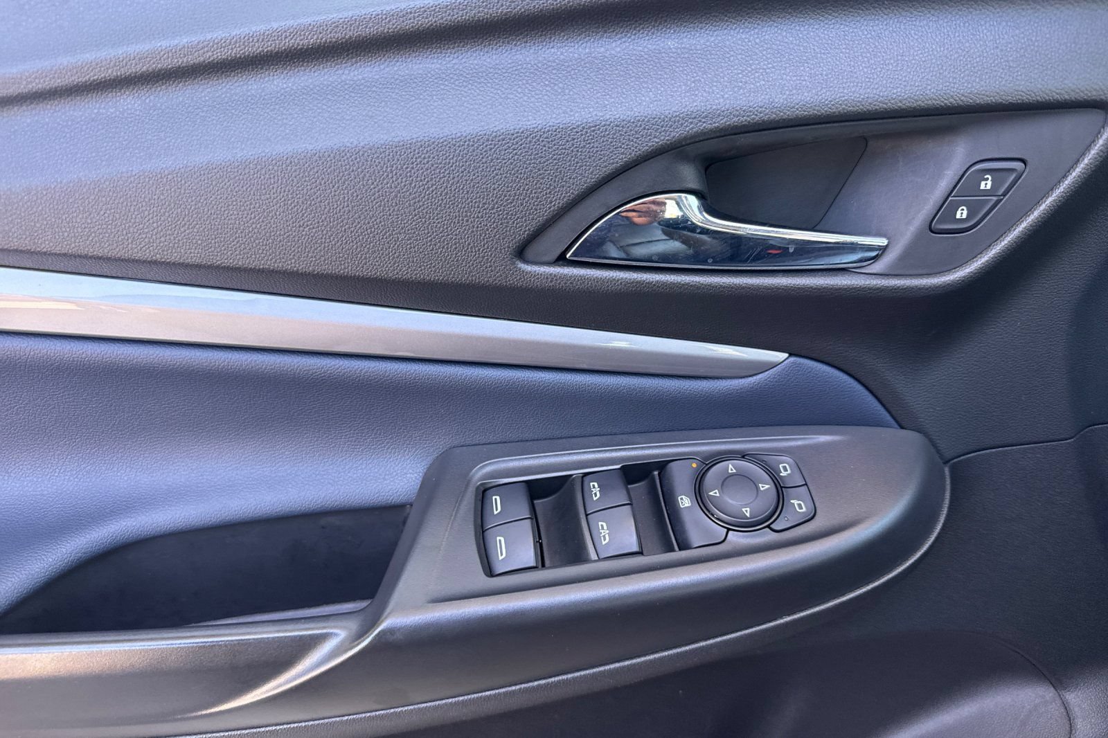 Used 2022 Chevrolet Bolt EUV Premier FWD image 10