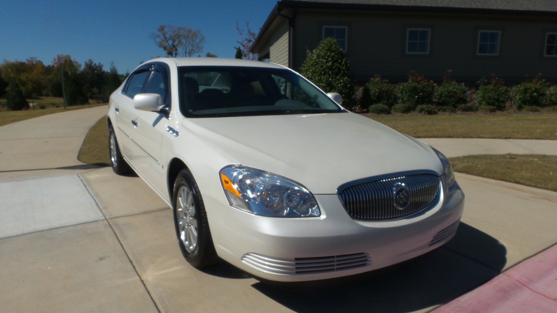 Used 2008 Buick Lucerne CX w/ Driver Confidence Package FWD image 9