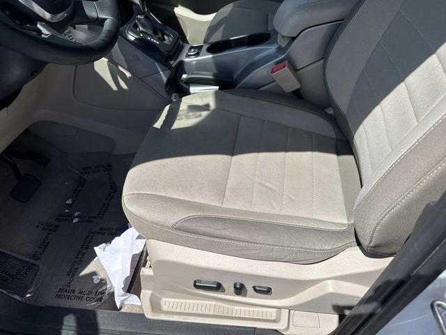 Used 2016 Ford Escape SE FWD image 15