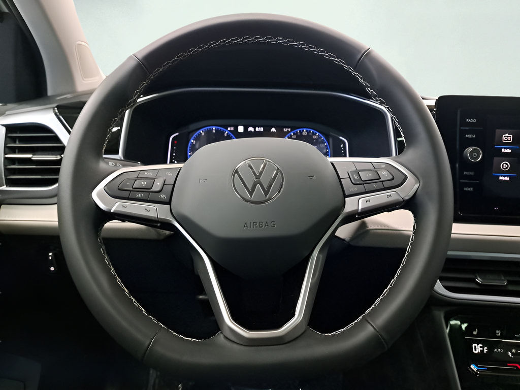 New 2025 Volkswagen Taos SEL AWD/4WD image 21