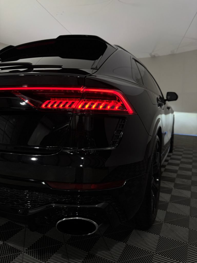 Used 2021 Audi RS Q8 w/ Luxury Package AWD/4WD image 53