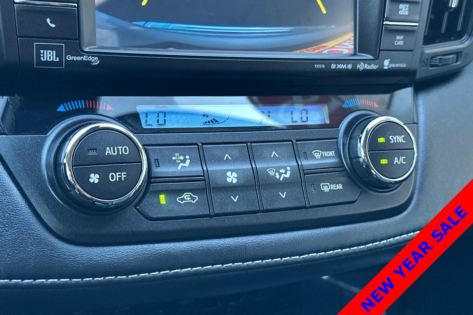 Used 2018 Toyota RAV4 Limited image 21