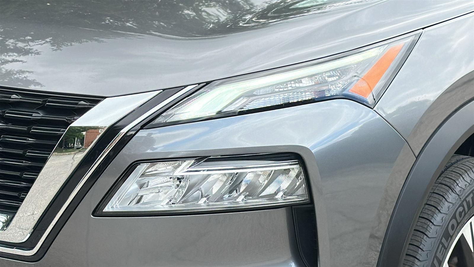 Certified 2023 Nissan Rogue SV AWD/4WD image 4