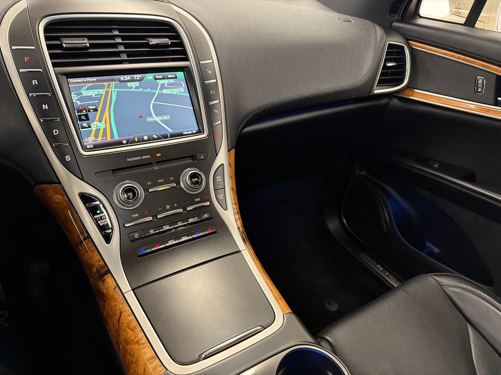 Used 2016 Lincoln MKX Reserve w/ Technology Package image 23