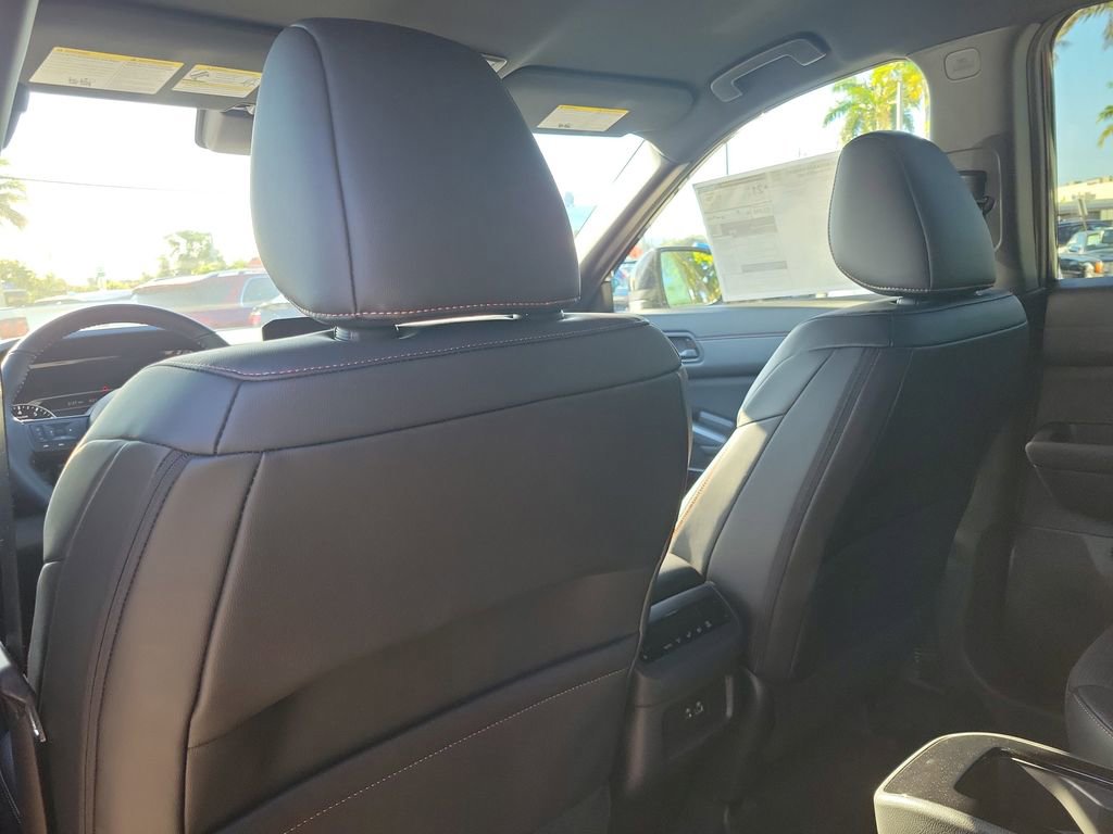 New 2025 Nissan Pathfinder Rock Creek image 15