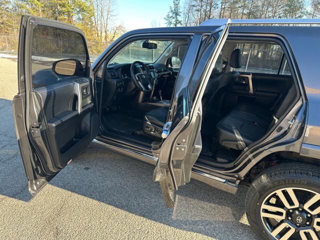 Used 2018 Toyota 4Runner Limited image 35