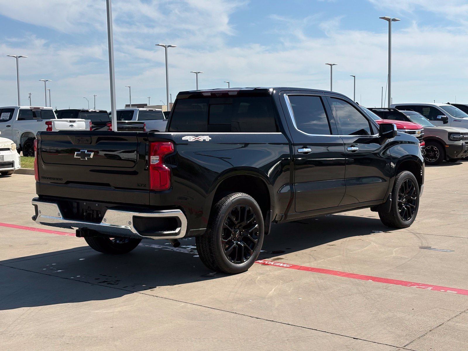 Certified 2024 Chevrolet Silverado 1500 LTZ w/ LTZ Premium Package AWD/4WD image 7