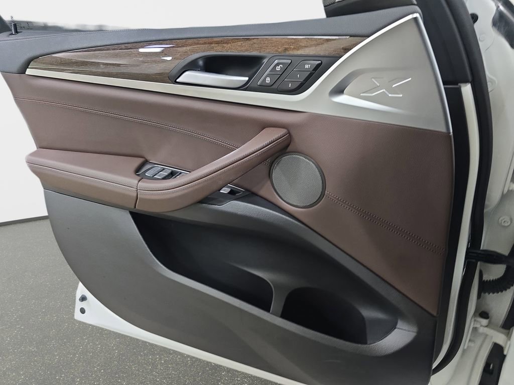 Certified 2024 BMW X3 M40i w/ Premium Package image 27