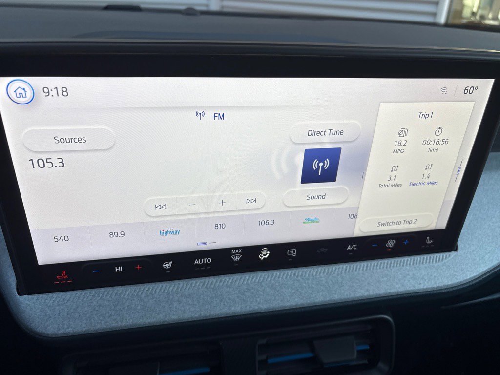 New 2025 Ford Maverick XLT w/ Equipment Group 301A image 24