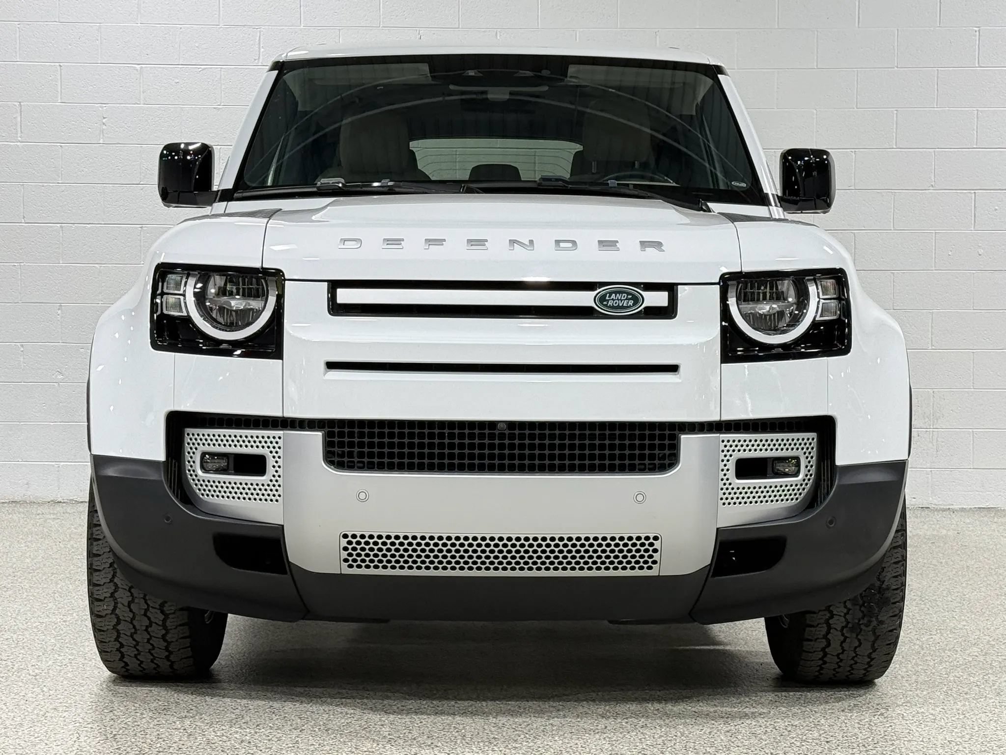 Used 2020 Land Rover Defender 110 S AWD/4WD image 3