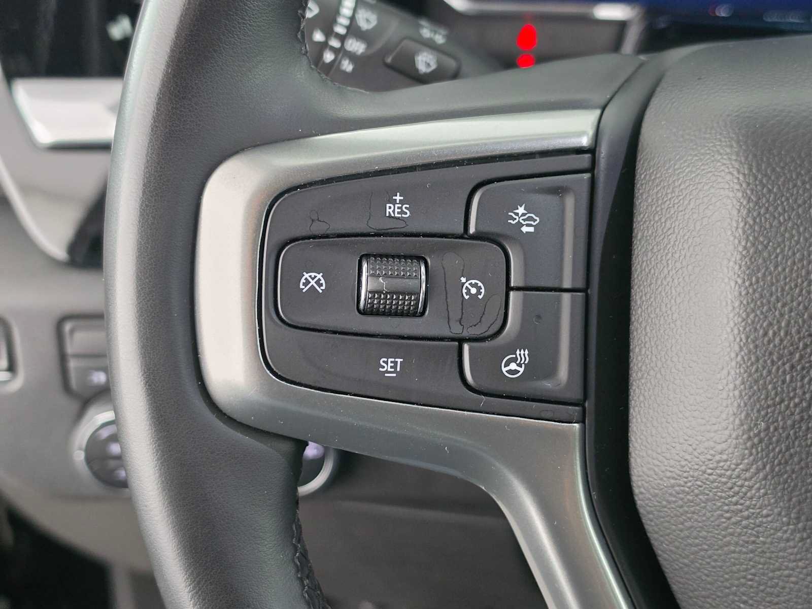 Used 2023 Chevrolet Silverado 1500 LT AWD/4WD image 29