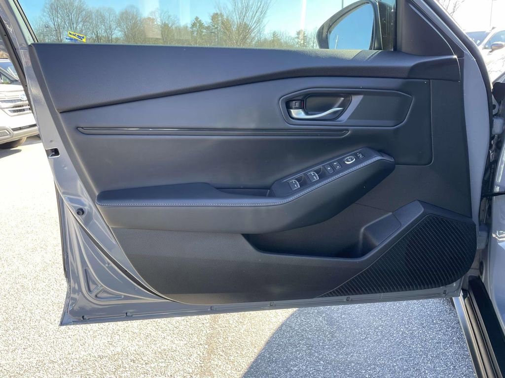 Used 2023 Honda Accord Sport image 5