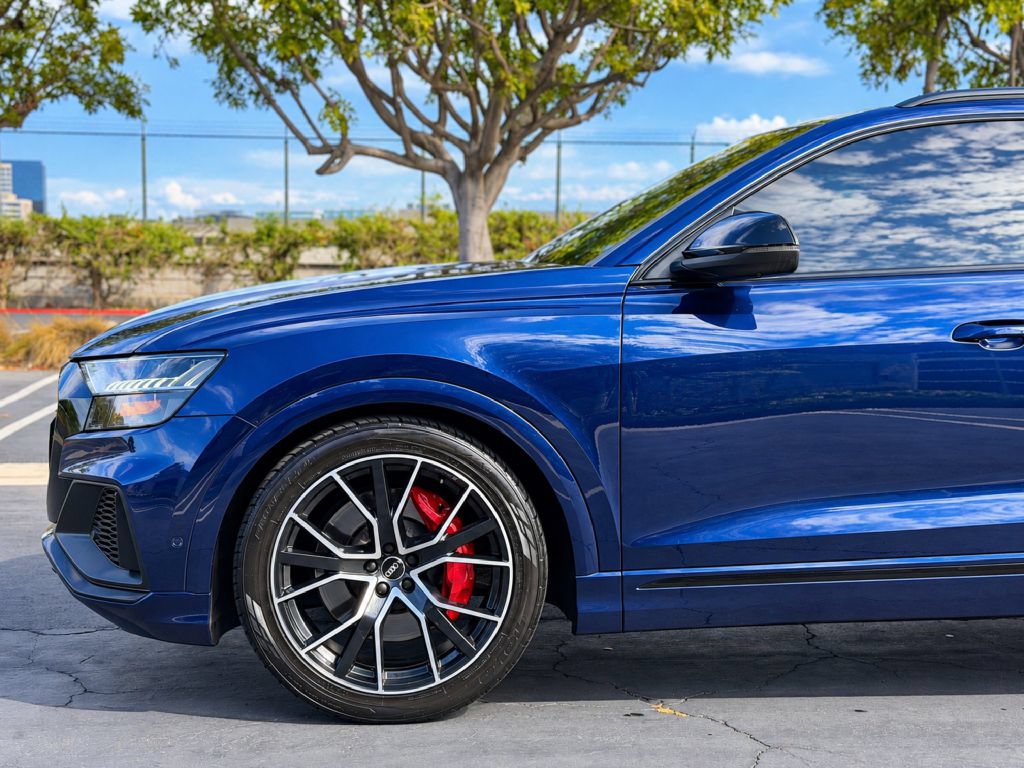 Used 2020 Audi SQ8 Prestige w/ Prestige Package AWD/4WD image 9