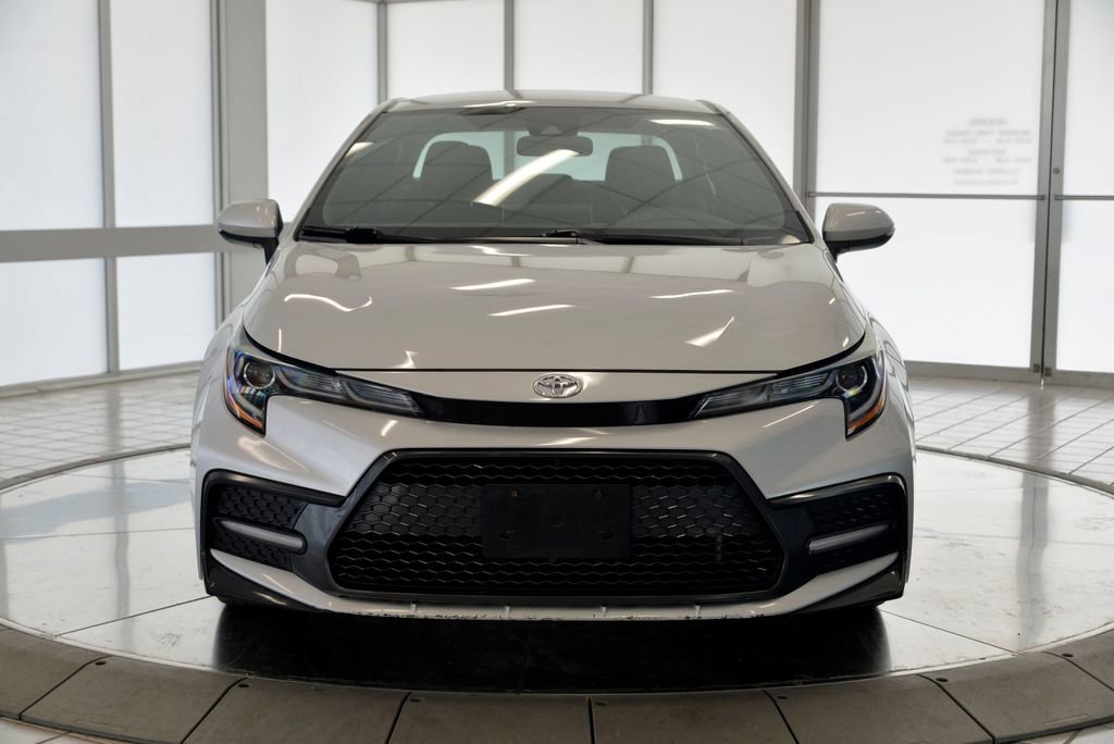 Used 2020 Toyota Corolla SE image 3