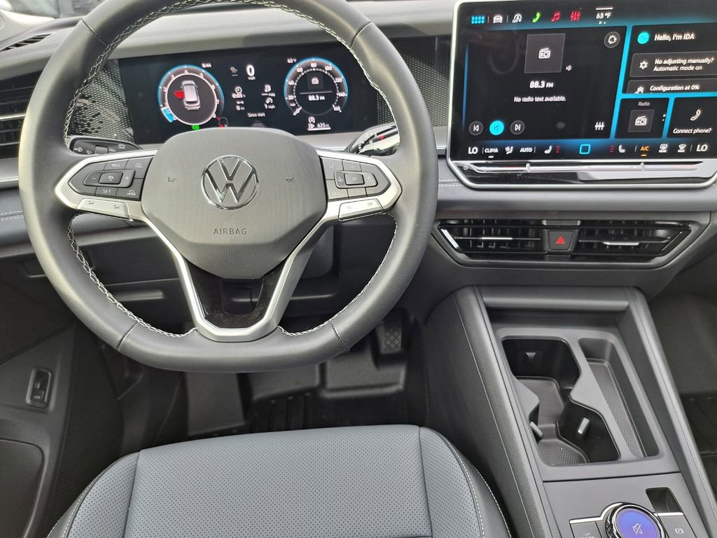 New 2026 Volkswagen Tiguan SE image 21