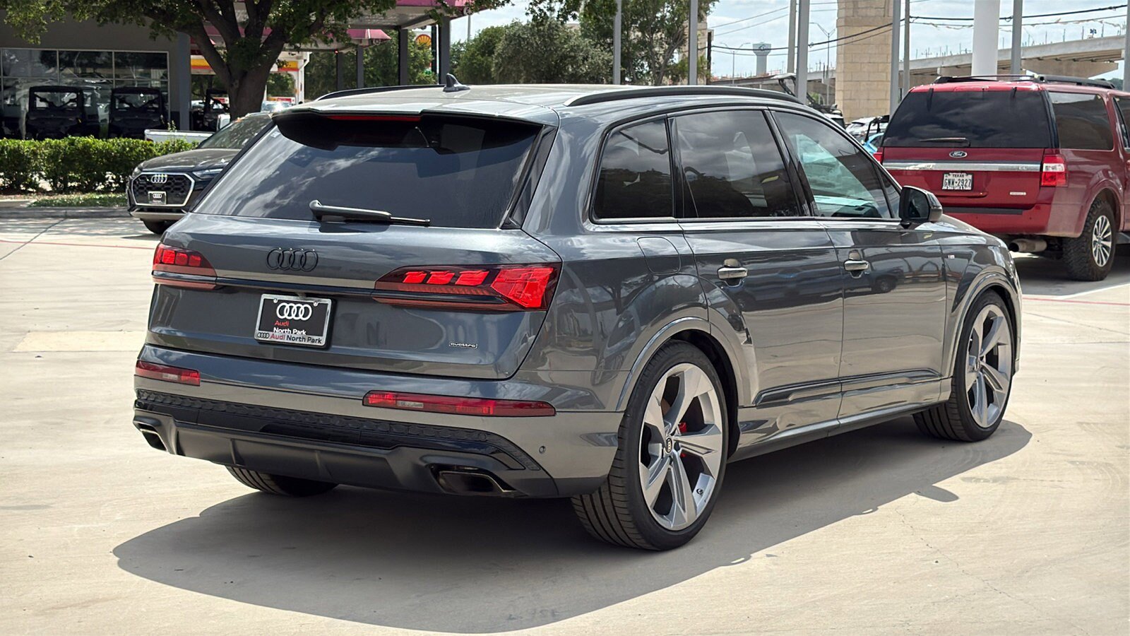New 2026 Audi Q7 3.0T Prestige AWD/4WD image 3