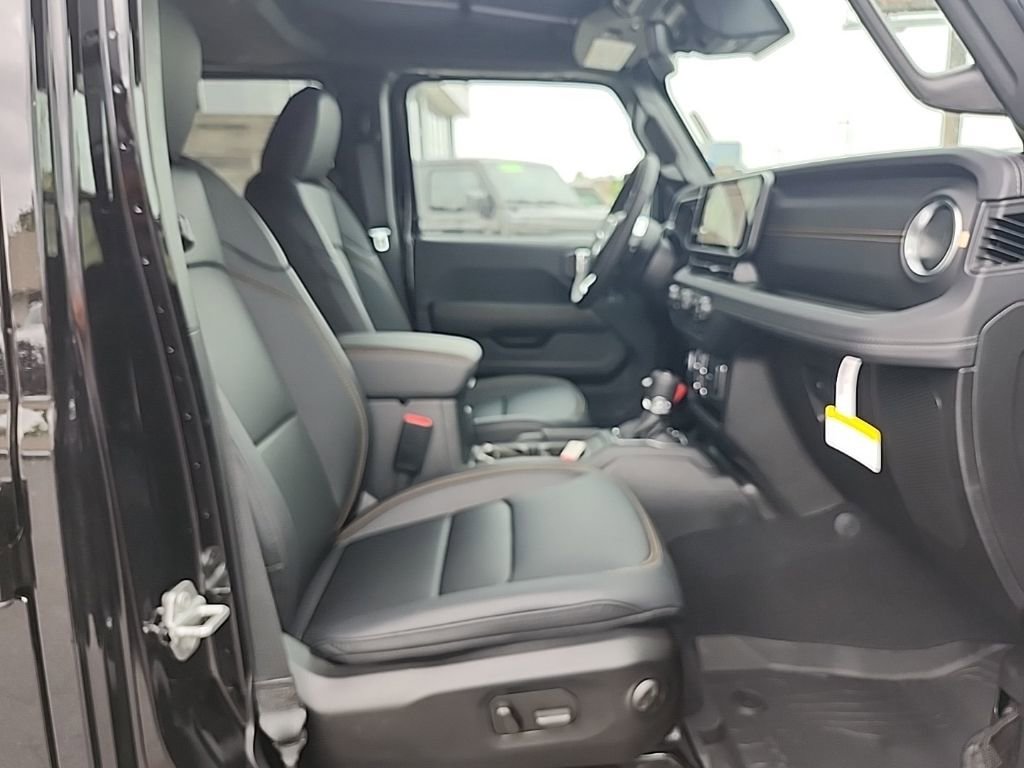 New 2025 Jeep Wrangler Sahara image 14