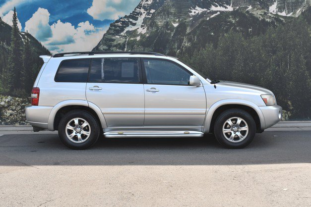 Used 2004 Toyota Highlander 2WD V6 image 2