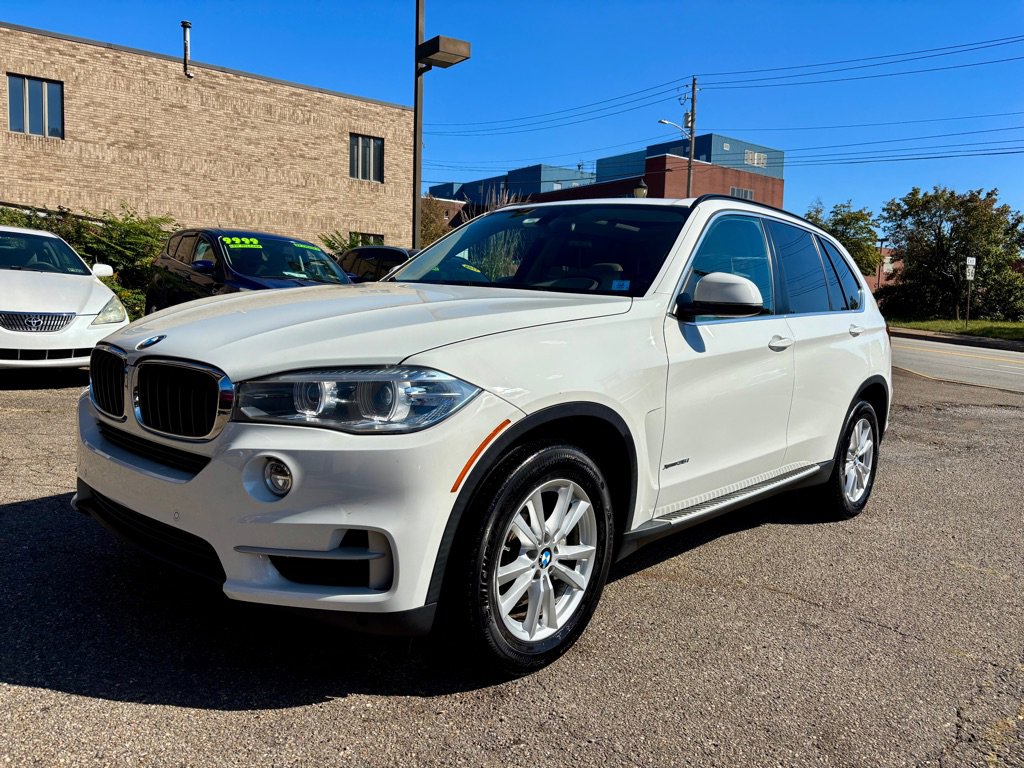 Used 2015 BMW X5 xDrive35i w/ Premium Package image 2