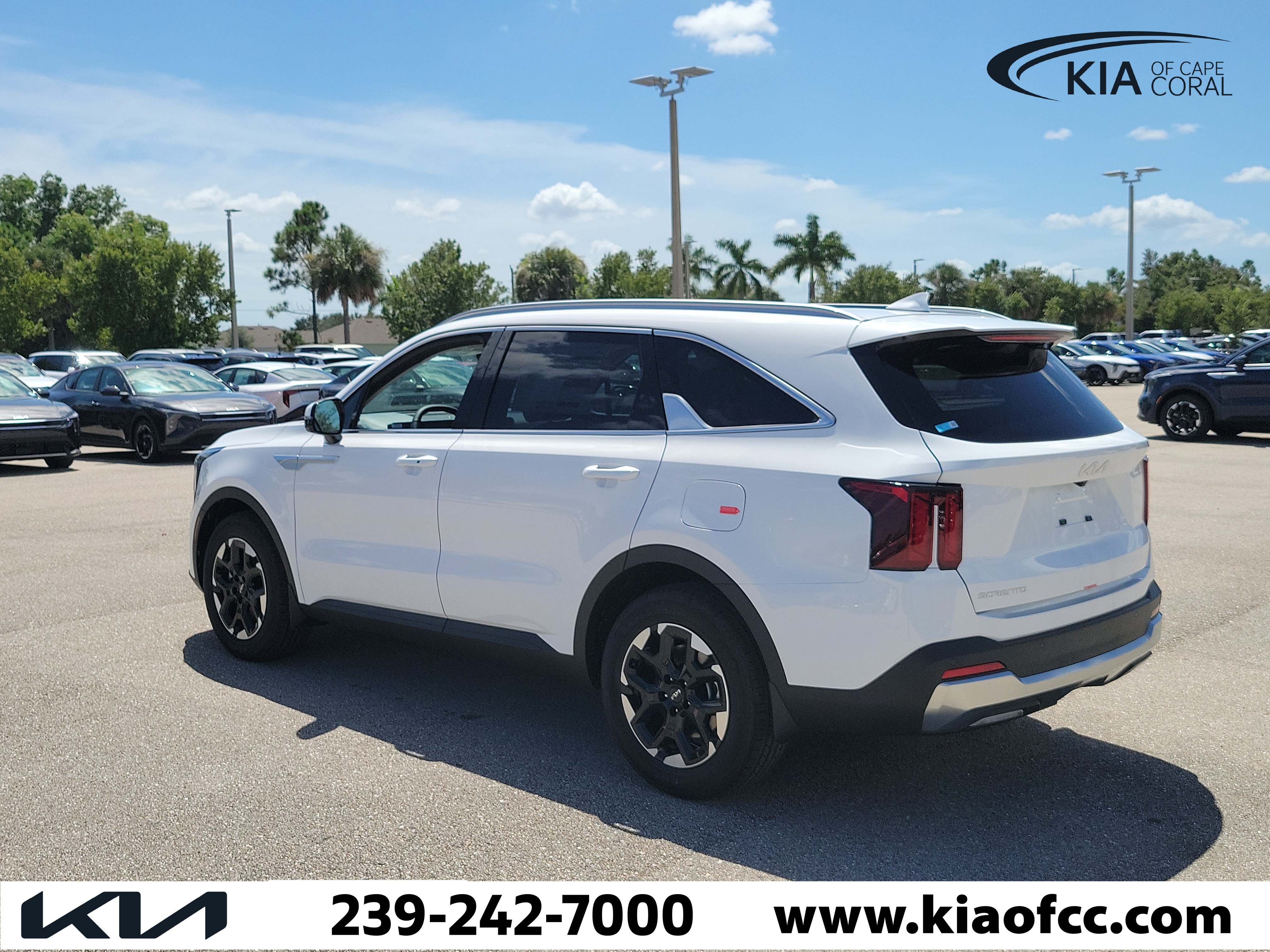 New 2026 Kia Sorento S FWD image 4