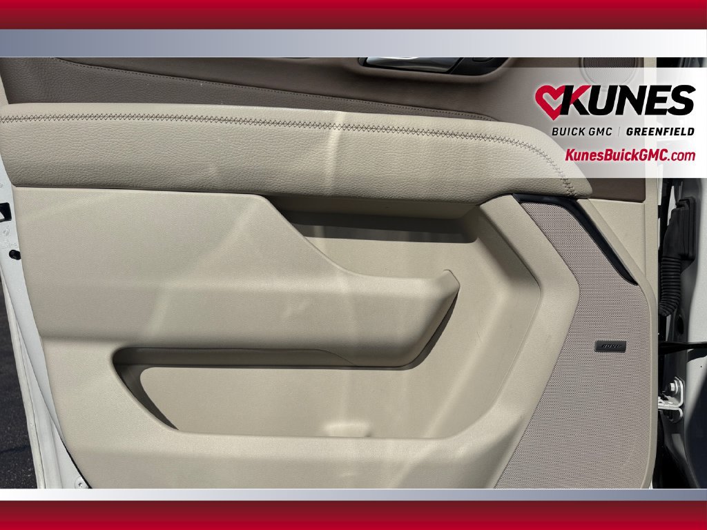 Used 2023 GMC Yukon XL Denali AWD/4WD image 34