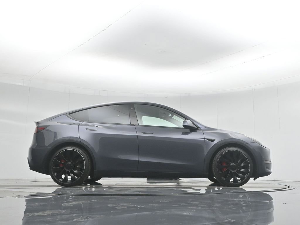 Used 2022 Tesla Model Y Performance image 43
