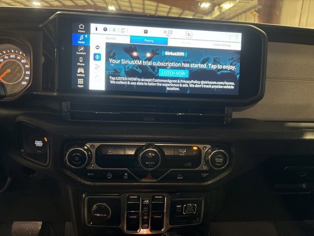 Used 2025 Jeep Wrangler Sport image 18