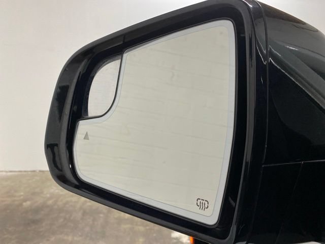 Used 2024 Jeep Wagoneer Series II w/ Flexible Seating Group RWD image 97