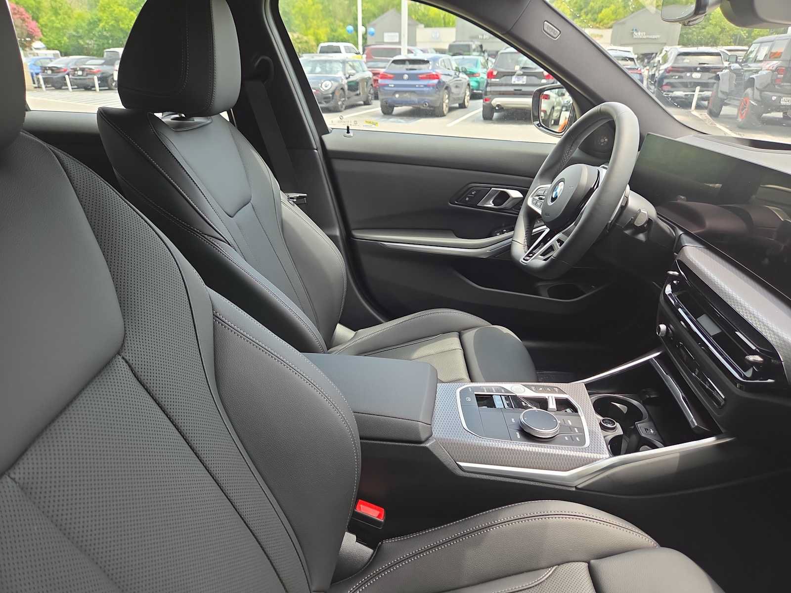 New 2026 BMW 330i xDrive Sedan w/ M Sport Package AWD/4WD image 11