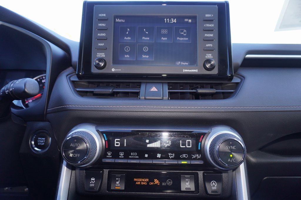 Used 2020 Toyota RAV4 XLE image 19