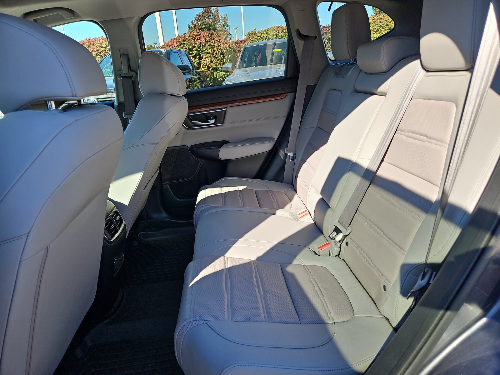 Used 2022 Honda CR-V Touring image 13