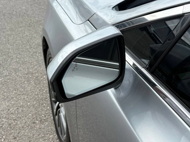 Used 2020 Lincoln MKZ FWD image 14