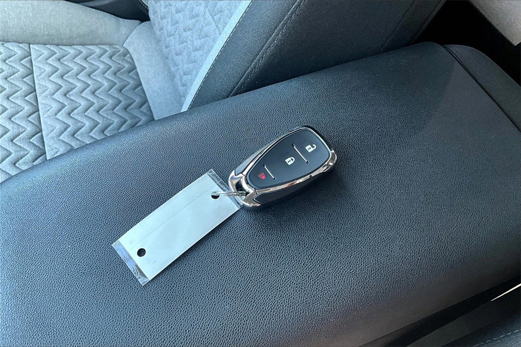 Used 2023 Chevrolet Equinox LT image 33