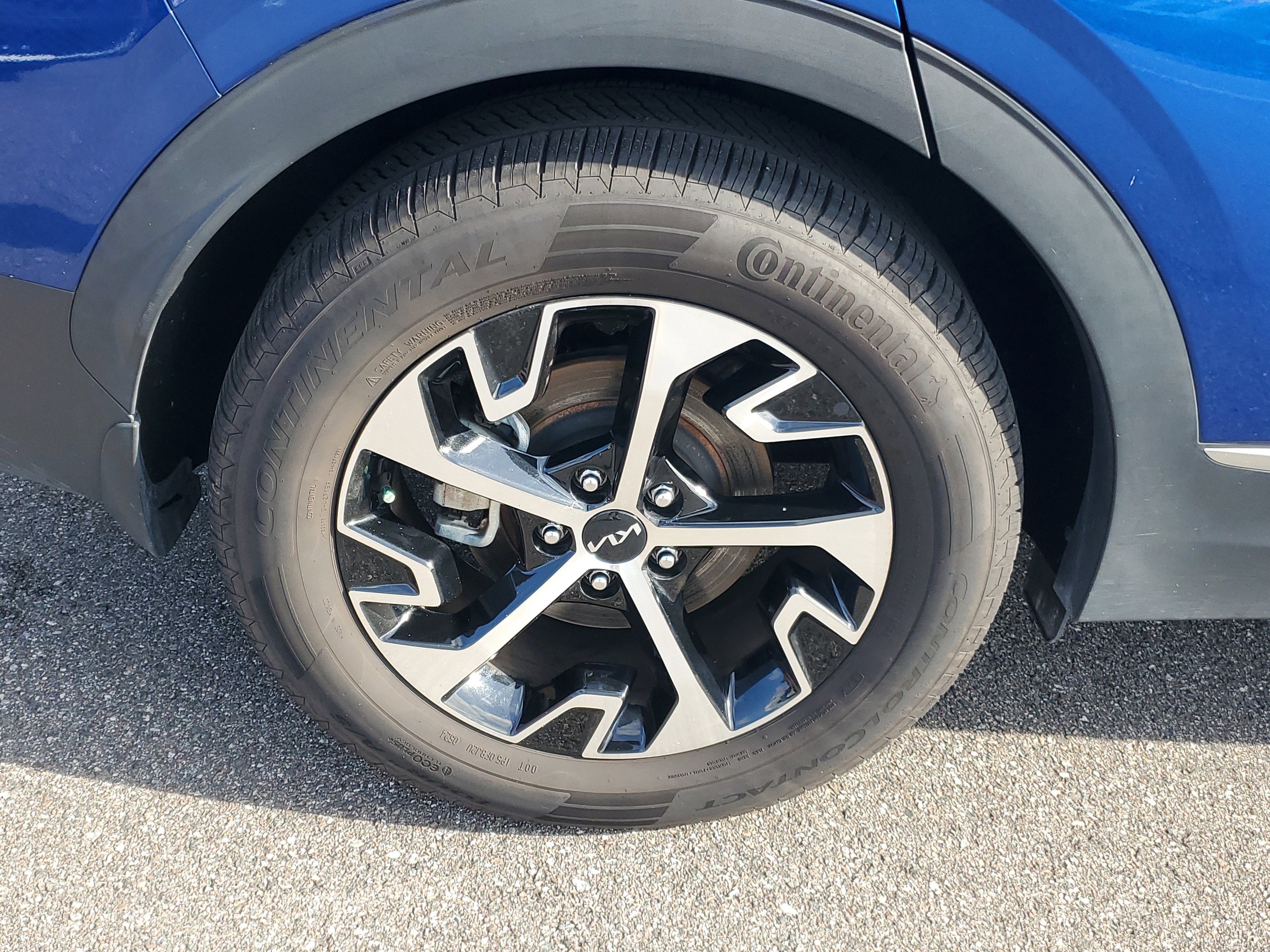 Certified 2023 Kia Sportage EX image 41