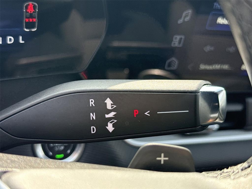 Used 2025 Chevrolet Equinox LT image 14