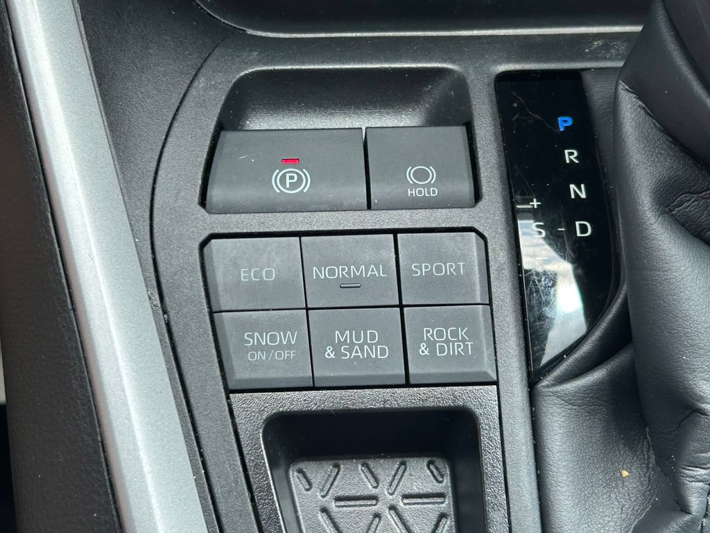 Used 2024 Toyota RAV4 XLE w/ Weather Package AWD/4WD image 26