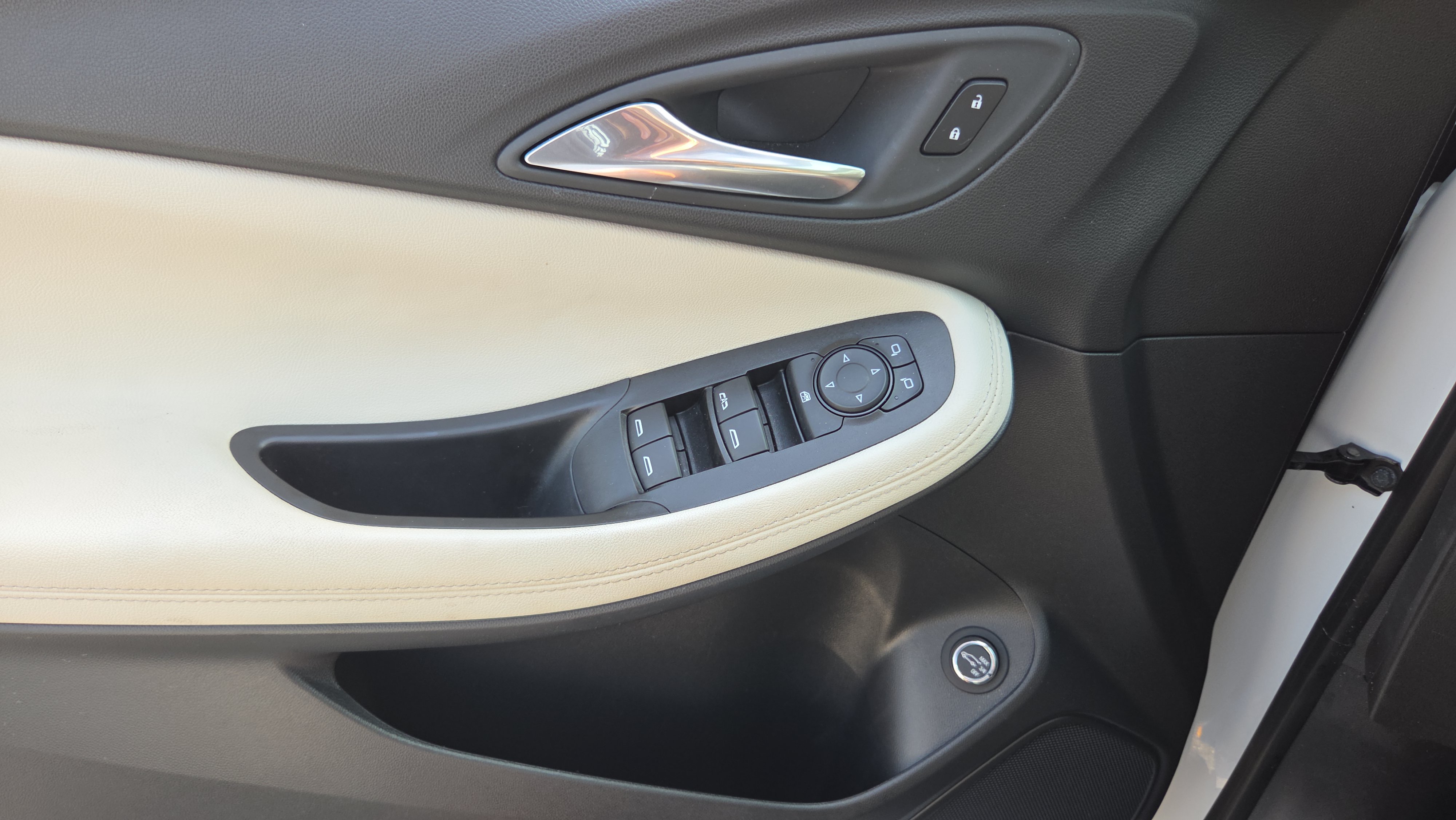 Certified 2024 Buick Encore GX Preferred FWD image 27