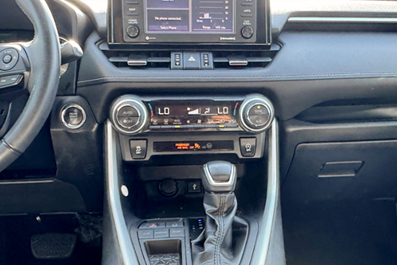 Used 2021 Toyota RAV4 XLE Premium image 15