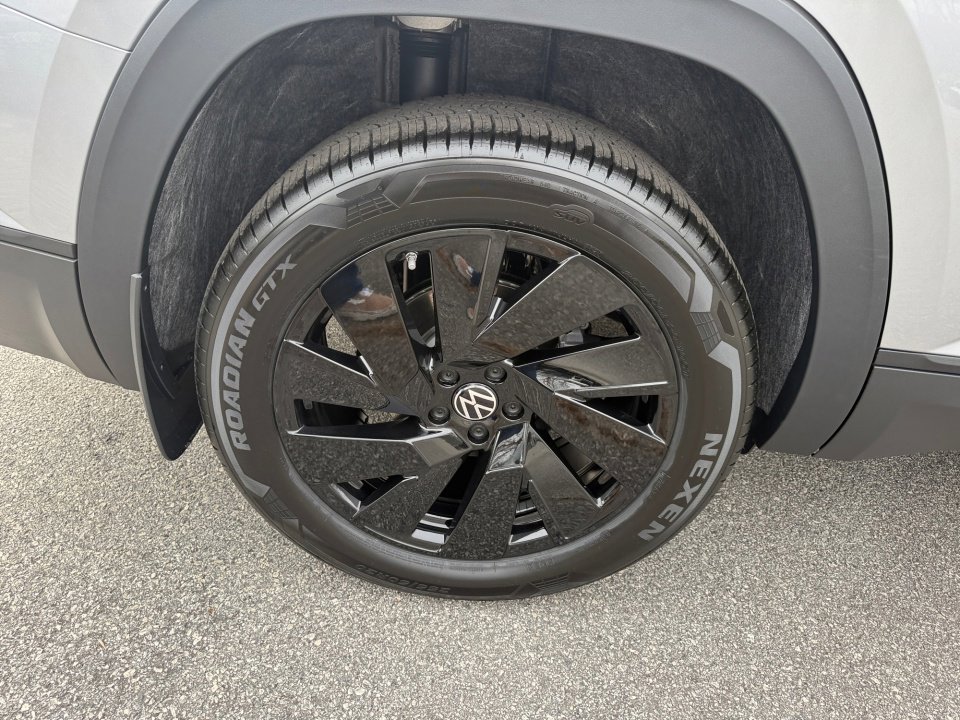 New 2026 Volkswagen Atlas SE image 23