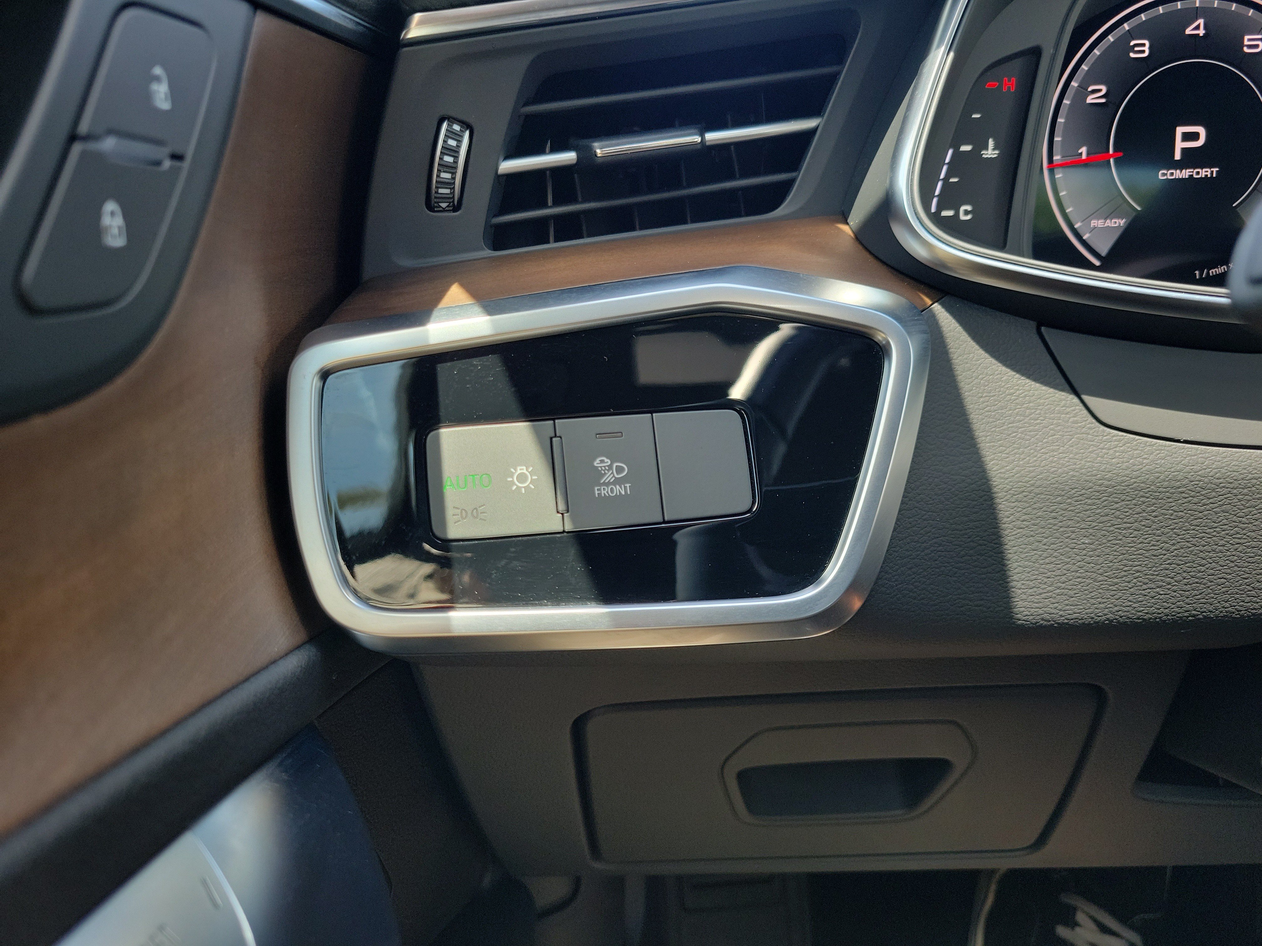 Certified 2025 Audi A6 Premium Plus AWD/4WD image 29