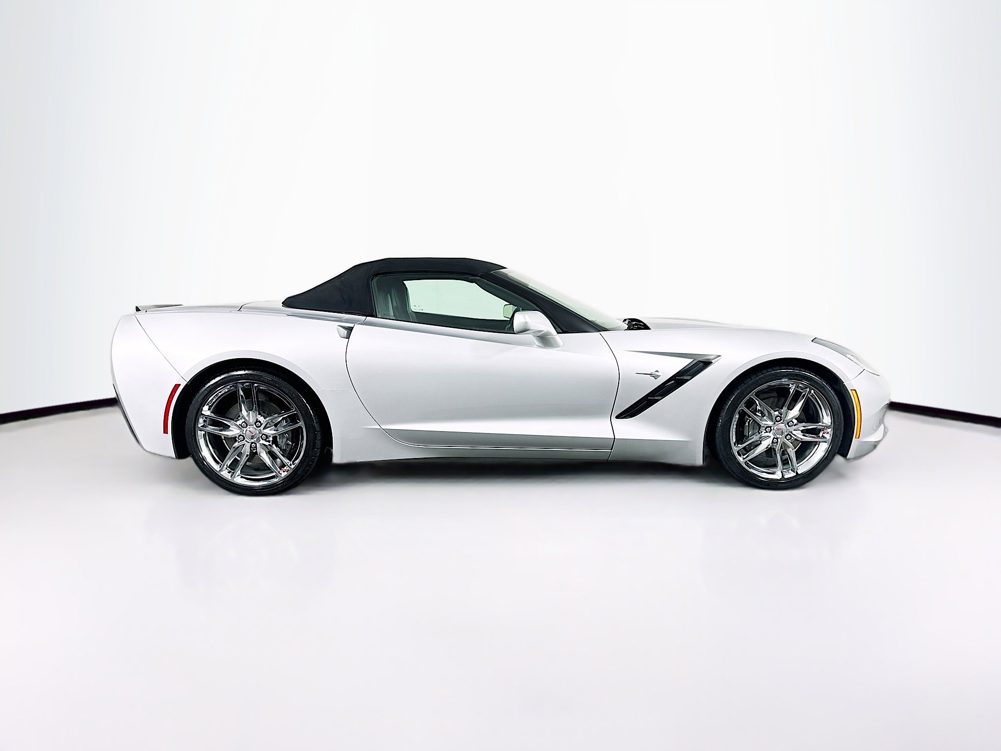 Used 2018 Chevrolet Corvette Stingray Convertible w/ 3LT Preferred Equipment Group image 10