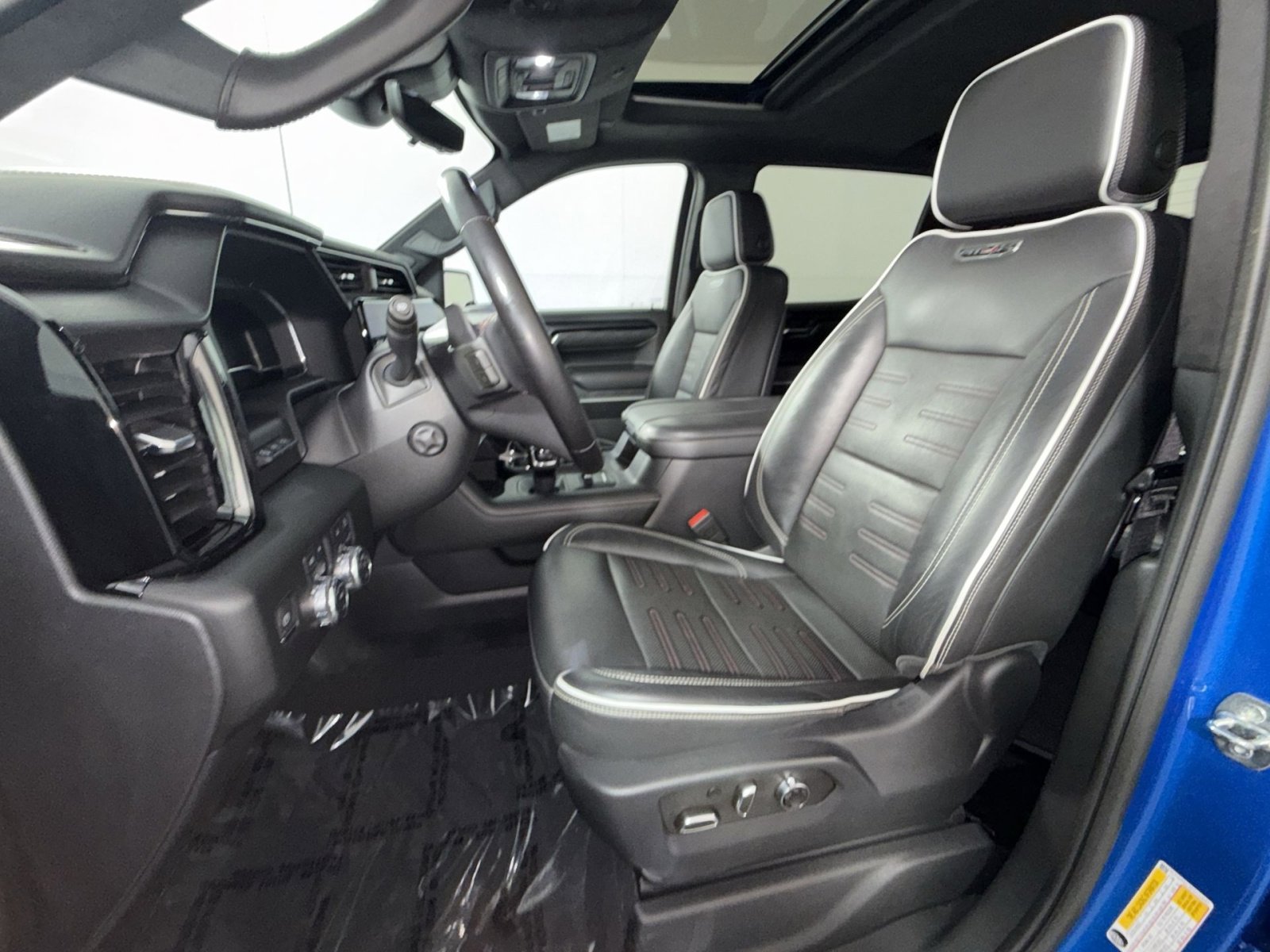 Used 2023 GMC Sierra 1500 AT4X AWD/4WD image 13