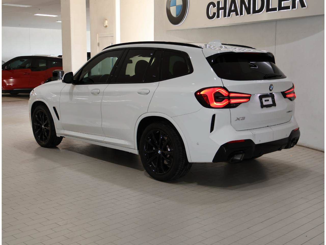 Certified 2024 BMW X3 sDrive30i w/ Premium Package RWD image 5