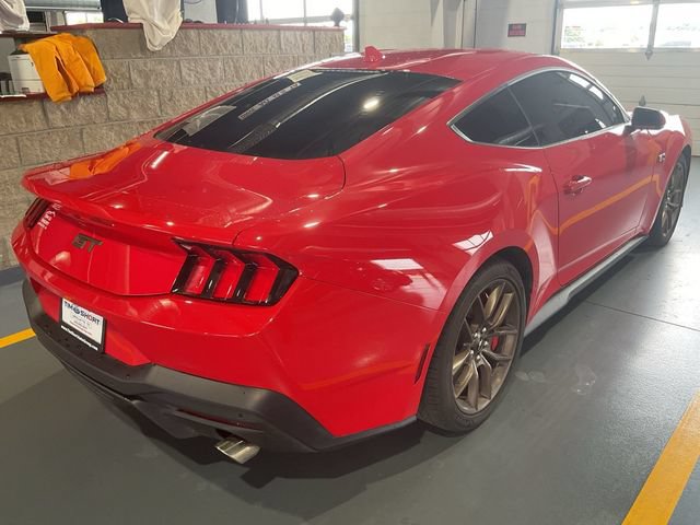 Used 2025 Ford Mustang GT Premium RWD image 3