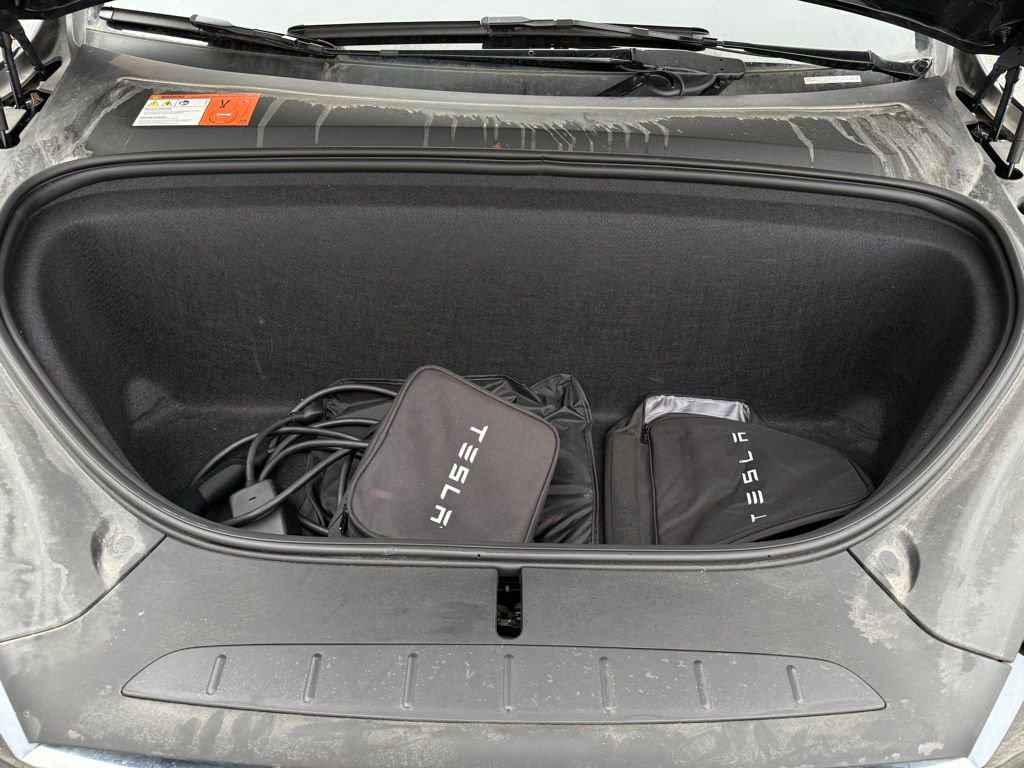 Used 2018 Tesla Model X 75D image 11