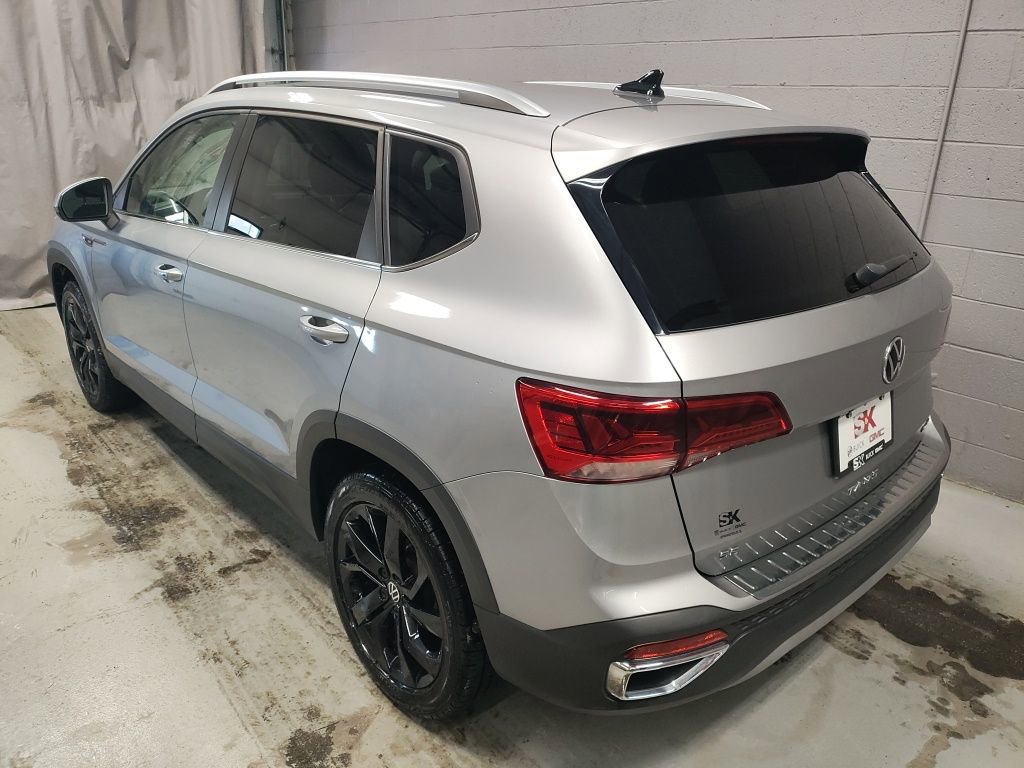 Used 2022 Volkswagen Taos SE image 21