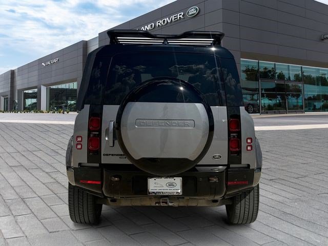Used 2023 Land Rover Defender 110 X-Dynamic SE AWD/4WD image 4