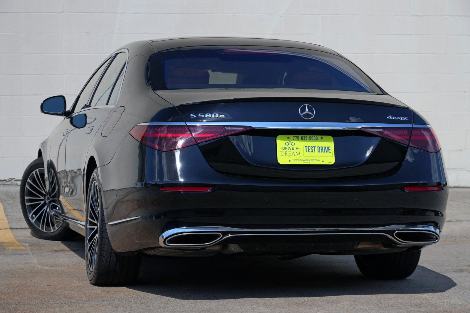 Used 2024 Mercedes-Benz S 580e 4MATIC Sedan image 6