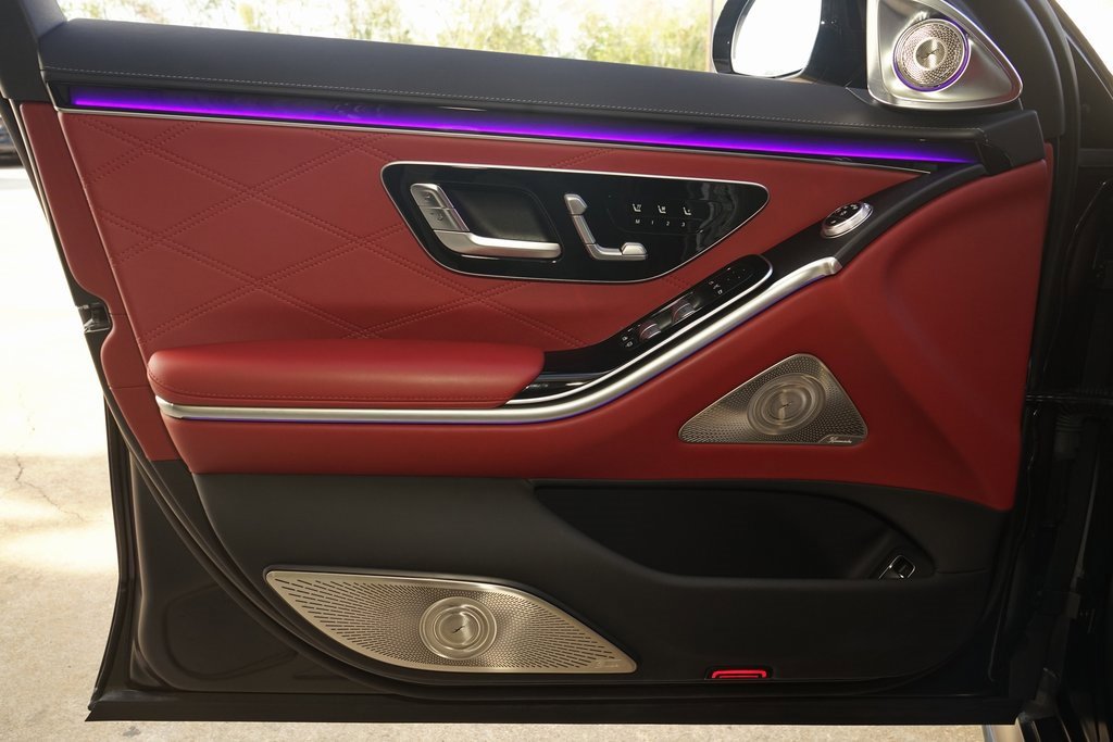 Used 2025 Mercedes-Benz S 63 AMG S image 21