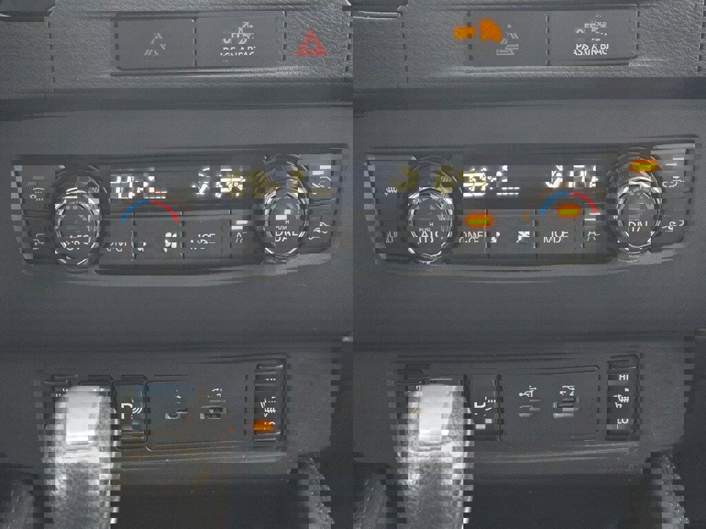 Used 2022 Nissan Frontier PRO-4X w/ Pro-4X Premium Package image 15